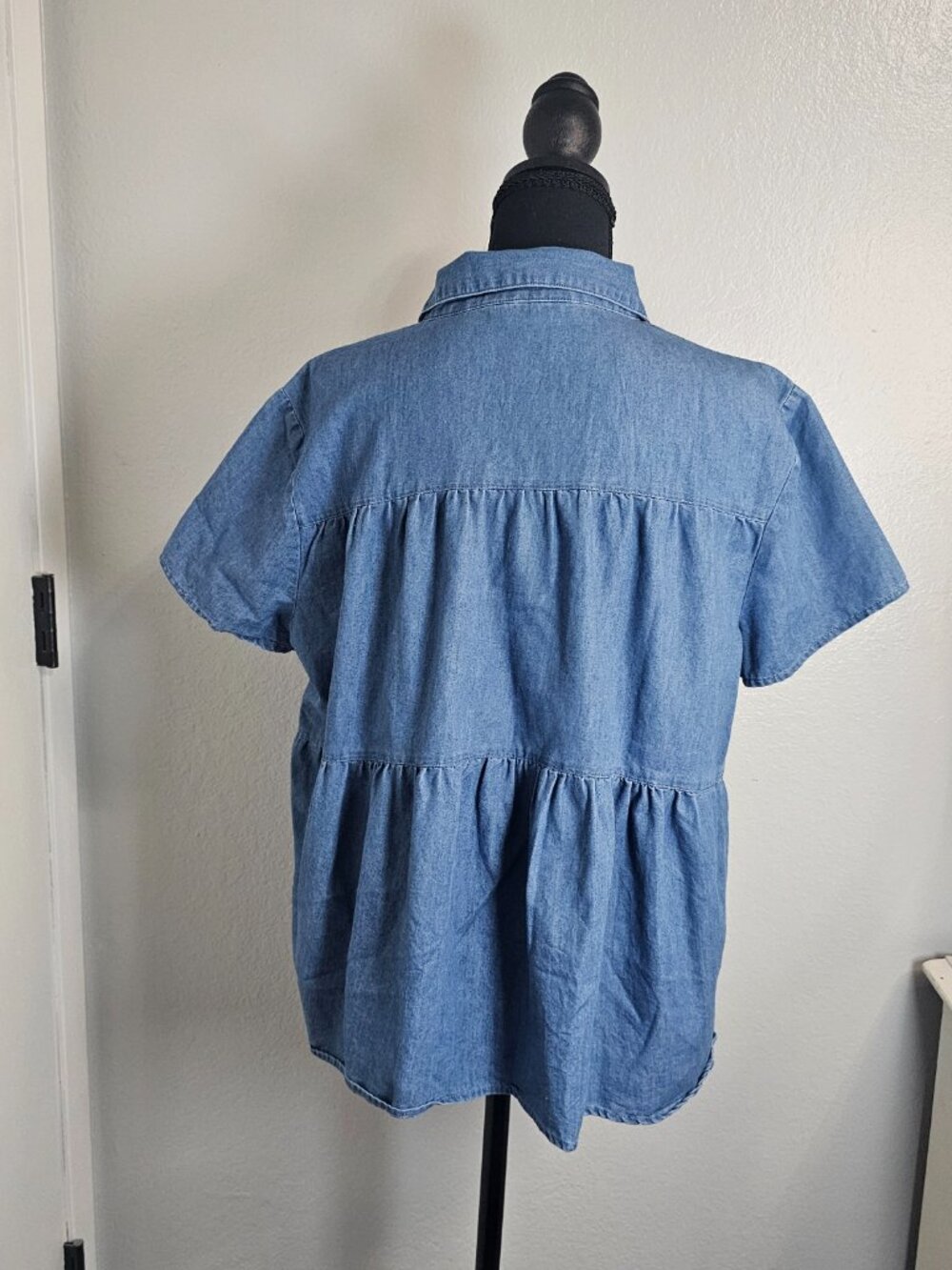 Time and Tru Denim Babydoll Button Down Oversized Shirt Blue - Size Medium - Picture 3 of 6